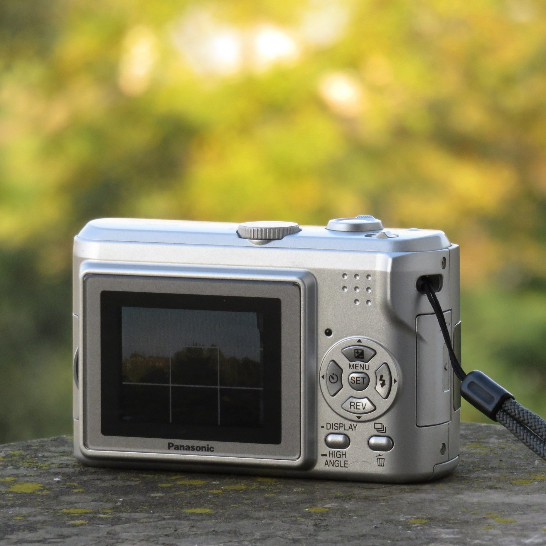 Panasonic Lumix DMC-LZ3 - تصویر کوچک 2 از 3 از سیلور کم