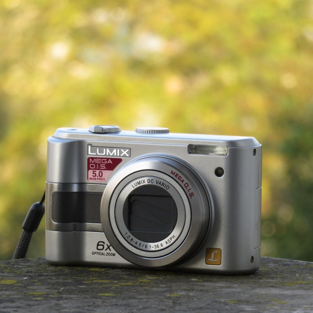 Panasonic Lumix DMC-LZ3 - تصویر کوچک 3 از 3 از سیلور کم