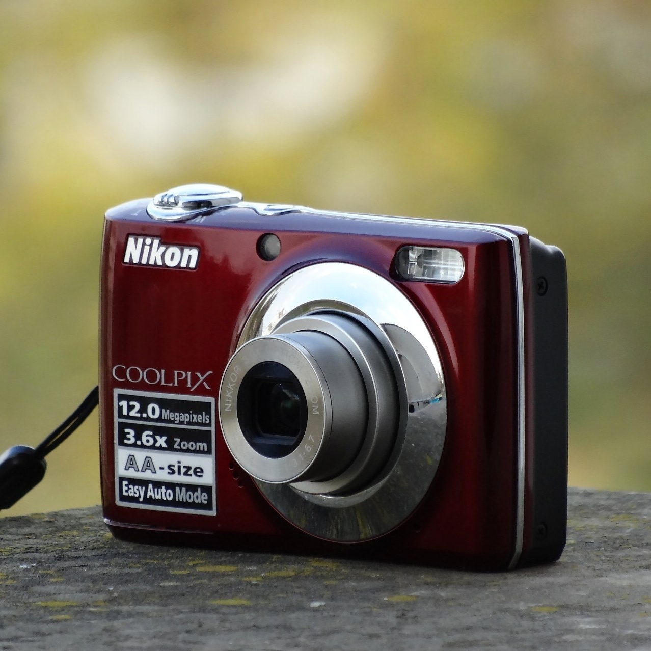 نیکون کولپیکس L22 - Nikon  از سیلور کم در وضعیت mint