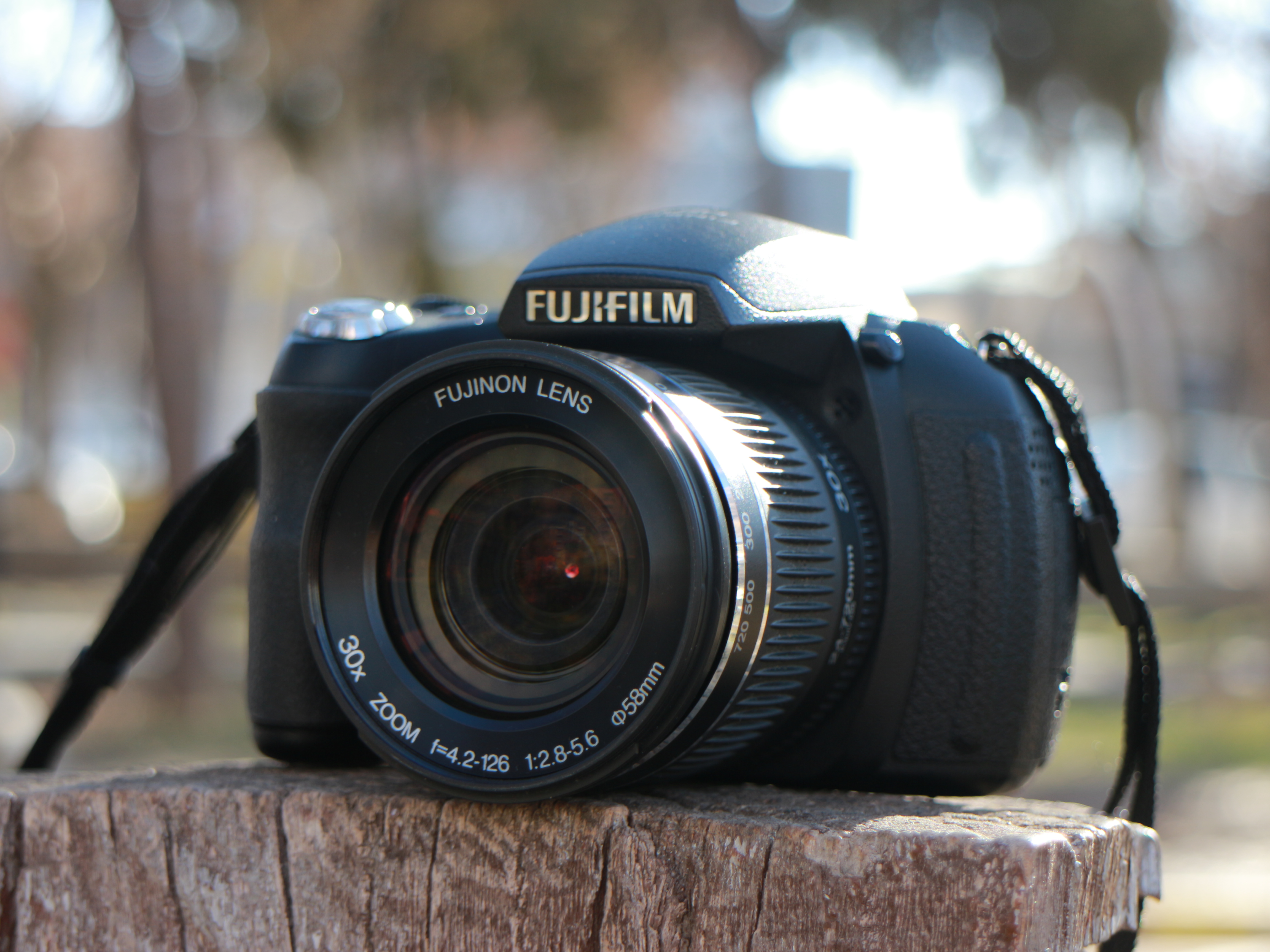 فوجی‌فیلم فاین‌پیکس Hs10 - Fujifilm  از سیلور کم در وضعیت good
