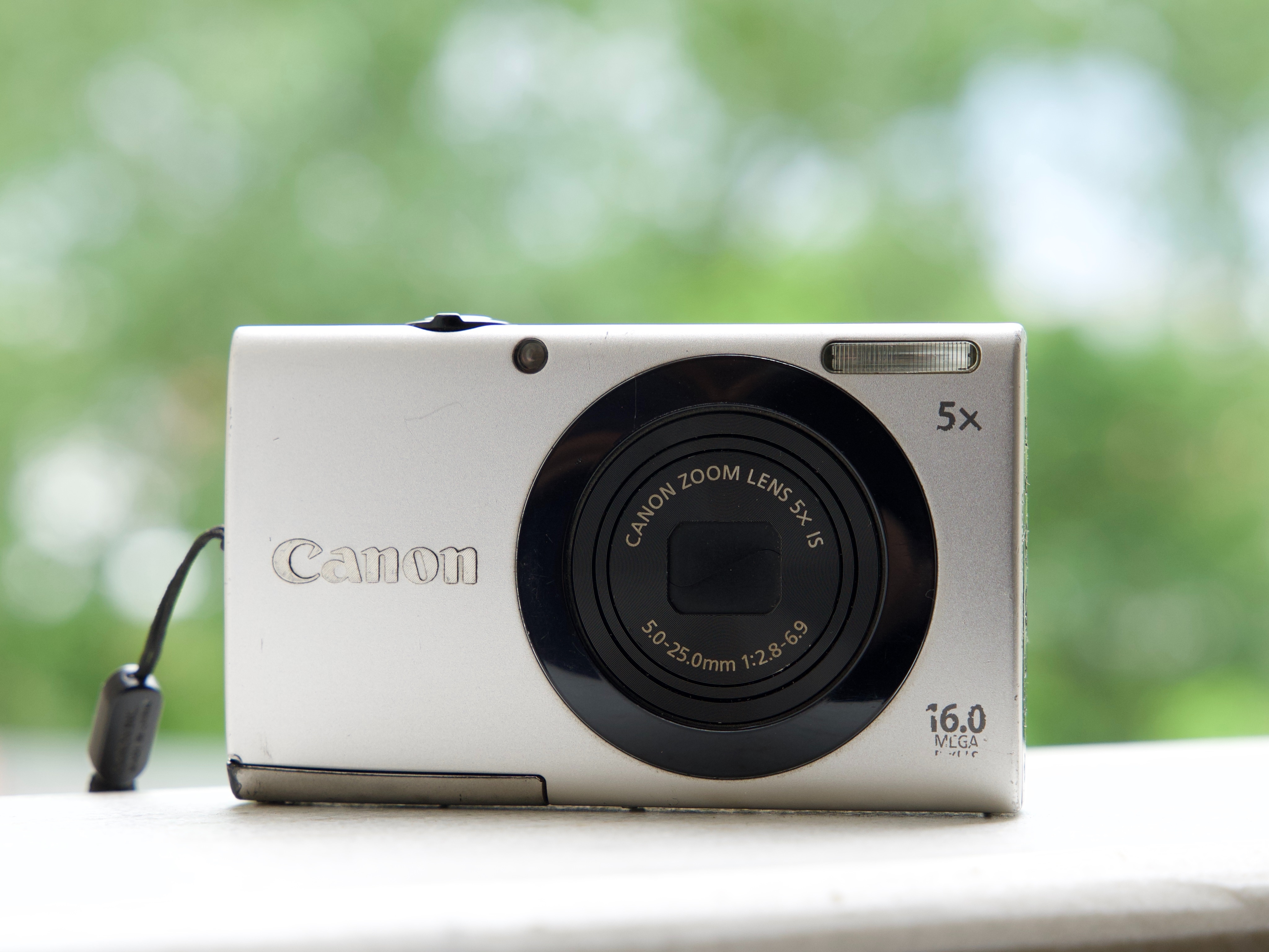 Canon PowerShot A3400 IS - Canon از سیلور کم در وضعیت excellent