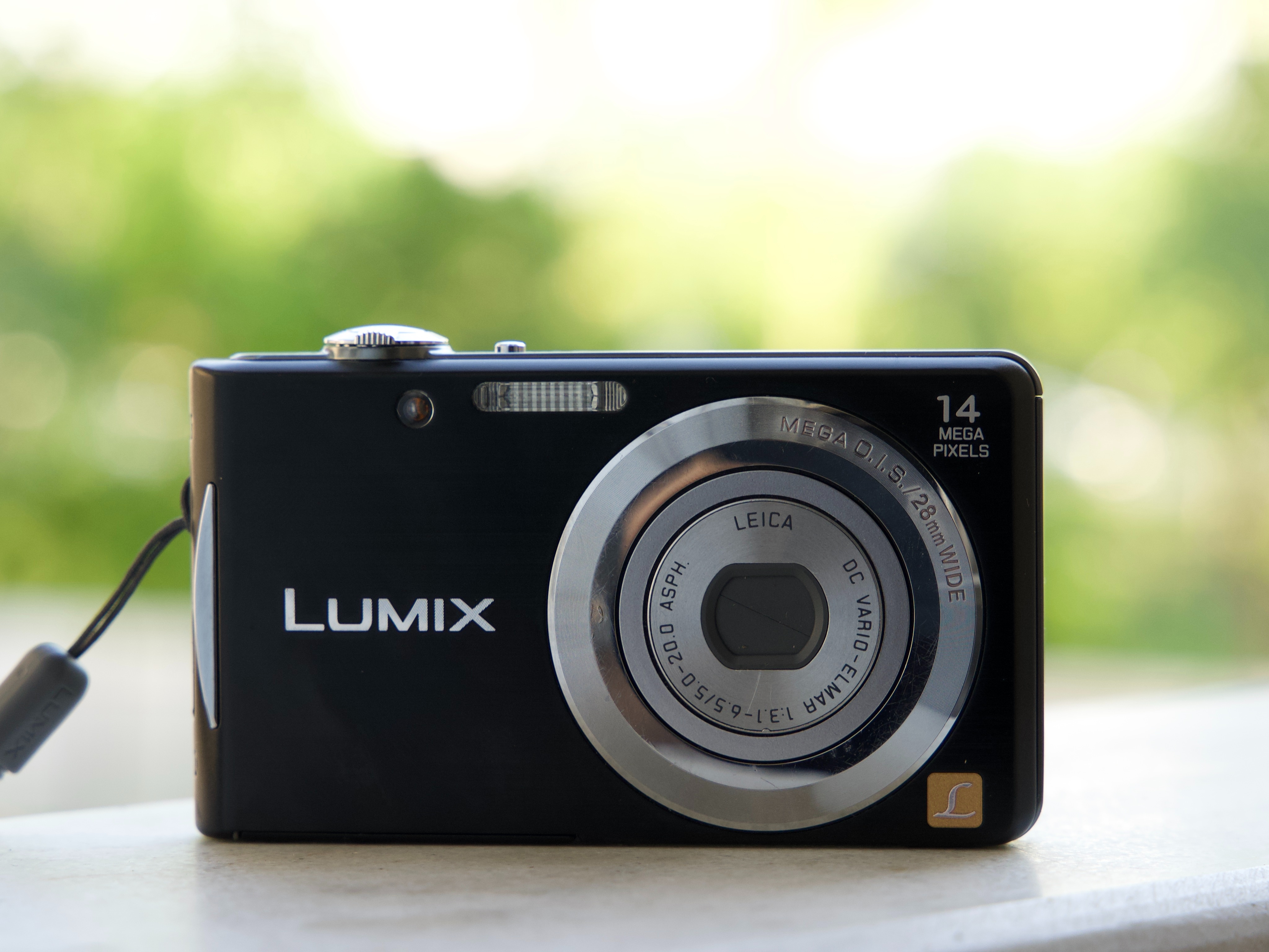 Lumix FH2 - تصویر کوچک 2 از 3 از سیلور کم