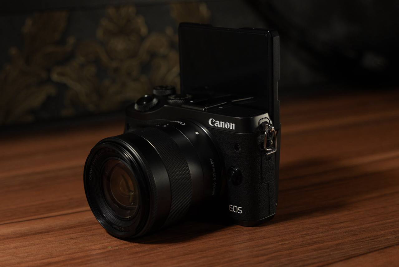 Canon EOS M6 + 18-55mm - تصویر کوچک 3 از 5 از سیلور کم