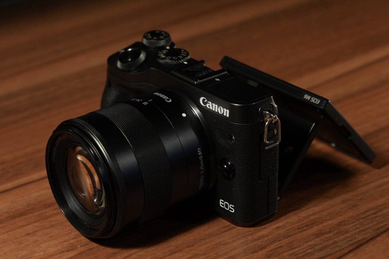 Canon EOS M6 + 18-55mm - تصویر کوچک 5 از 5 از سیلور کم