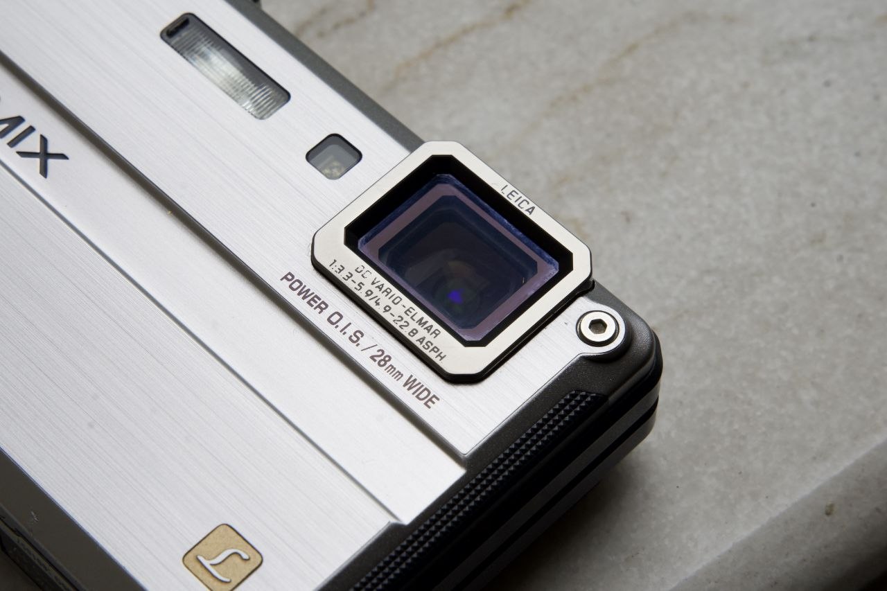 Lumix DMC FT2 - Thumbnail 2 of 3