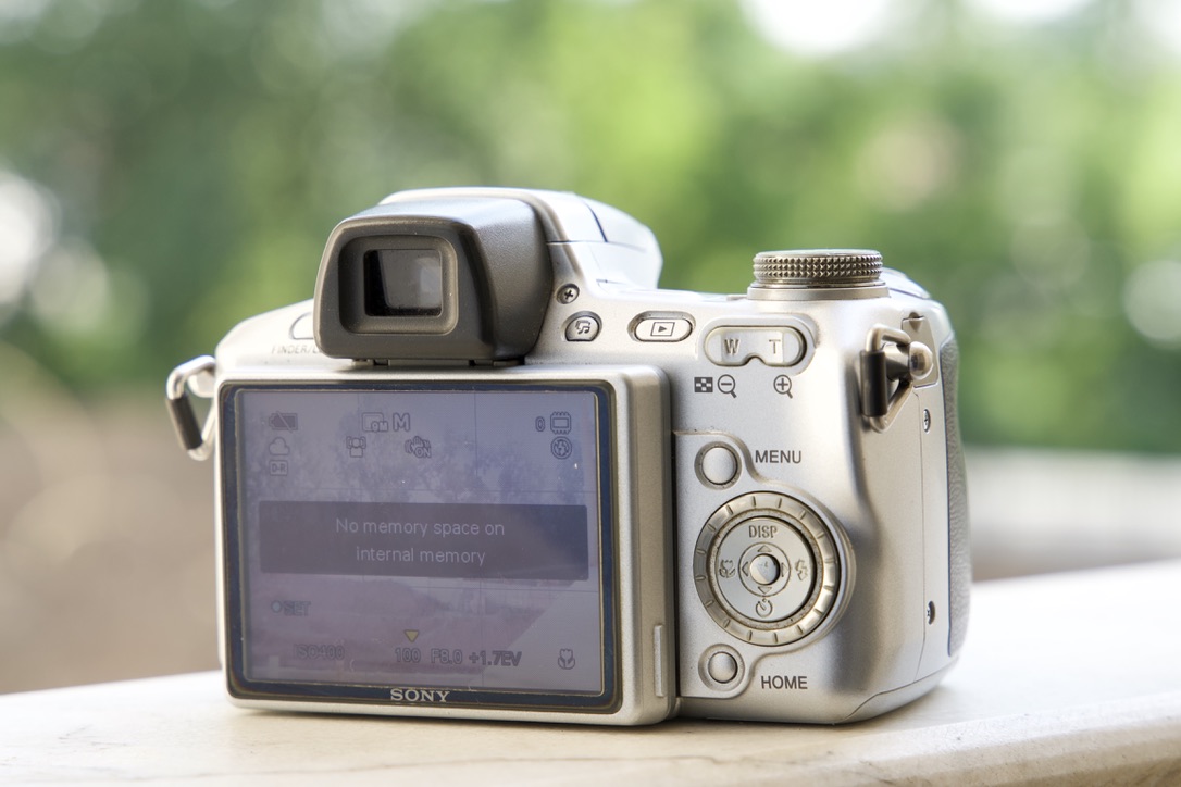 Sony H50 - تصویر کوچک 2 از 5 از سیلور کم