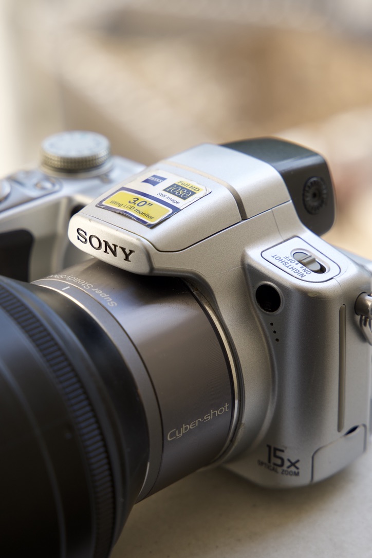 Sony H50 - تصویر کوچک 4 از 5 از سیلور کم