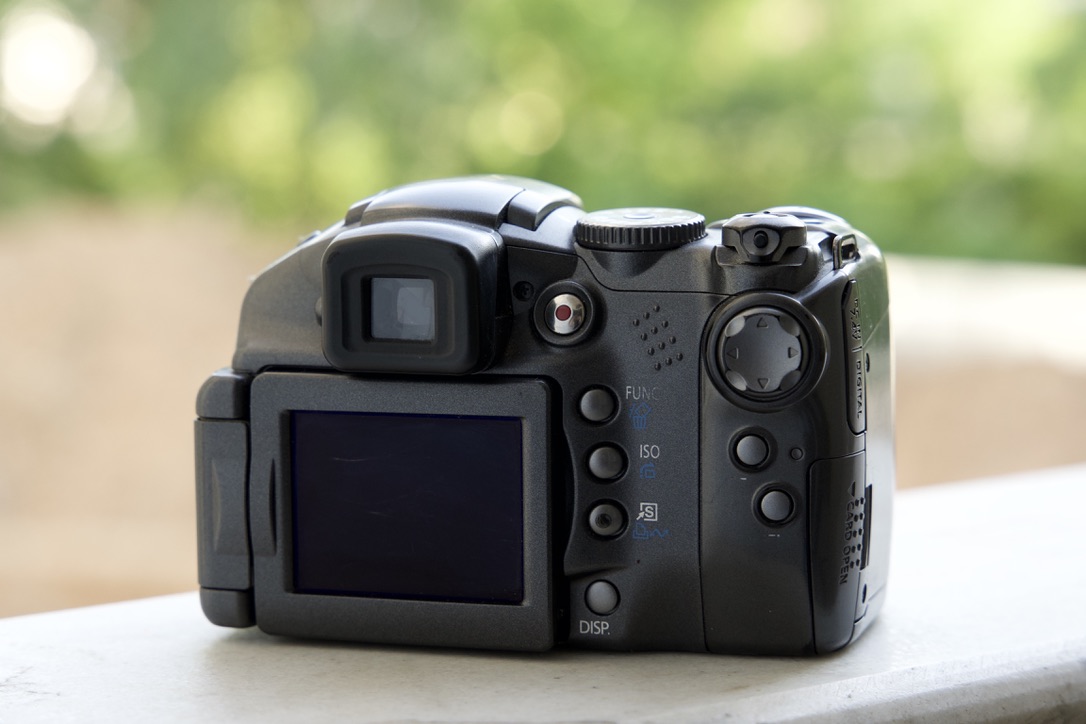 Canon Powershot S3 - تصویر کوچک 2 از 3 از سیلور کم