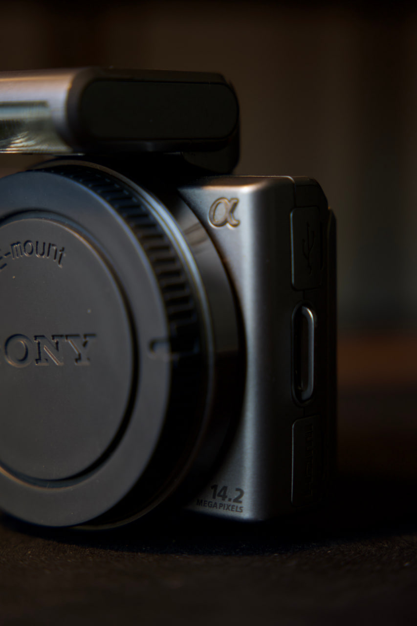 Sony Next-5 - تصویر کوچک 3 از 5 از سیلور کم