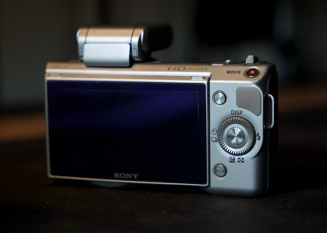 Sony Next-5 - تصویر کوچک 4 از 5 از سیلور کم
