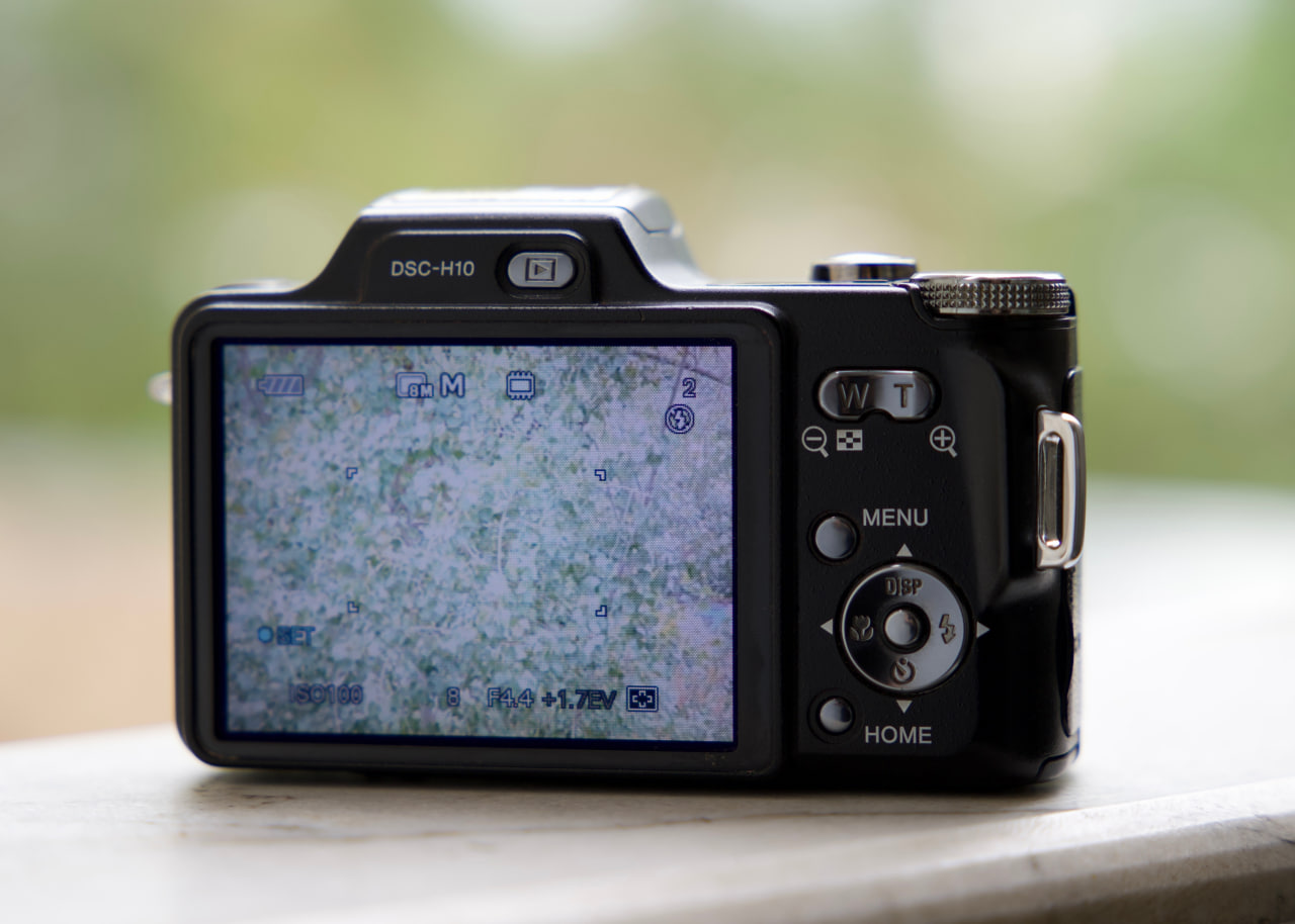 Sony H10 - تصویر کوچک 4 از 4 از سیلور کم