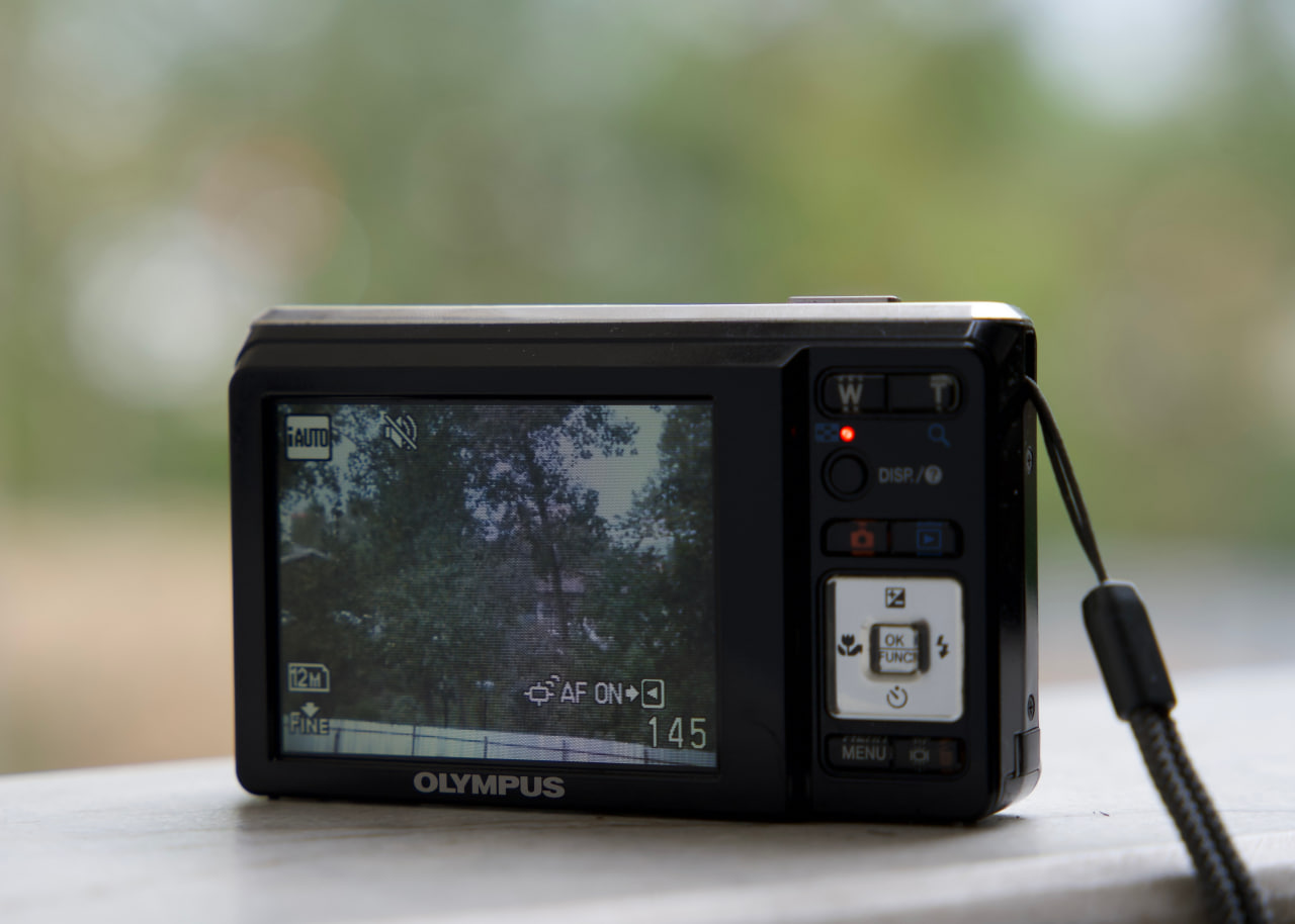 Olympus FE-4000 - تصویر کوچک 3 از 4 از سیلور کم